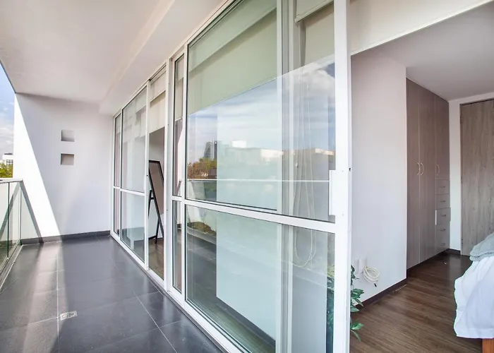 Moderno Mexicano 3br/2ba 200mbps Apartment *