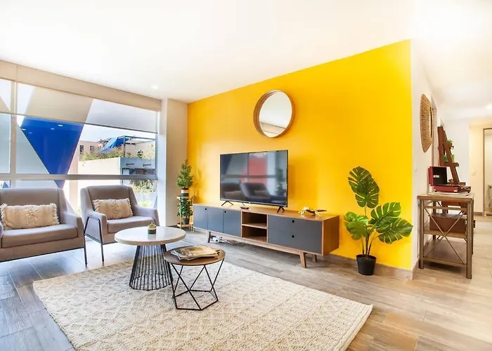 Moderno Mexicano 3br/2ba 200mbps Apartment *